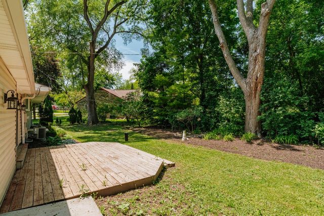 12400 Elmhurst PARKWAY, Elm Grove, WI 53122