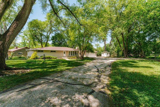 12400 Elmhurst PARKWAY, Elm Grove, WI 53122