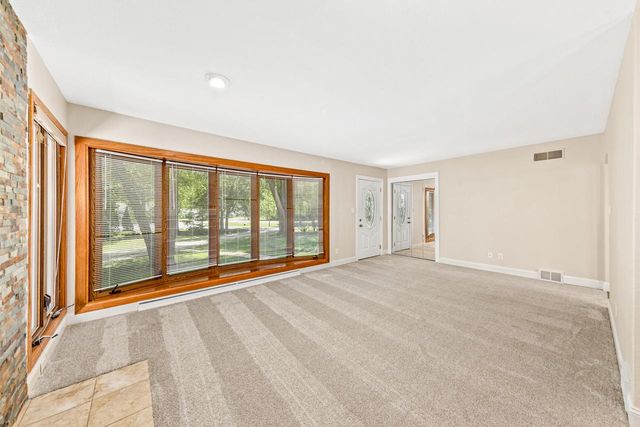 12400 Elmhurst PARKWAY, Elm Grove, WI 53122