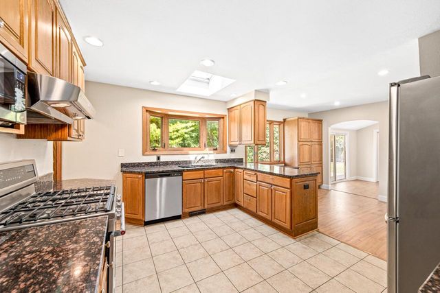 12400 Elmhurst PARKWAY, Elm Grove, WI 53122