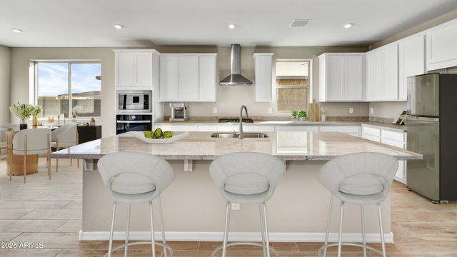 19026 W STELLA Avenue, Waddell, AZ 85355