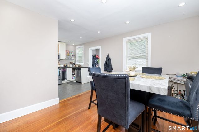 11 Colver Street, New London, CT 06320