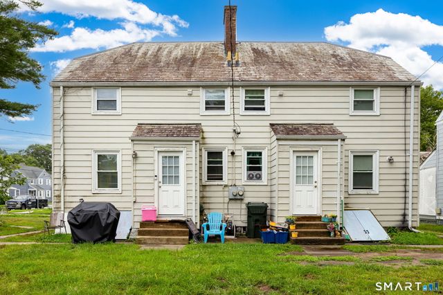 11 Colver Street, New London, CT 06320