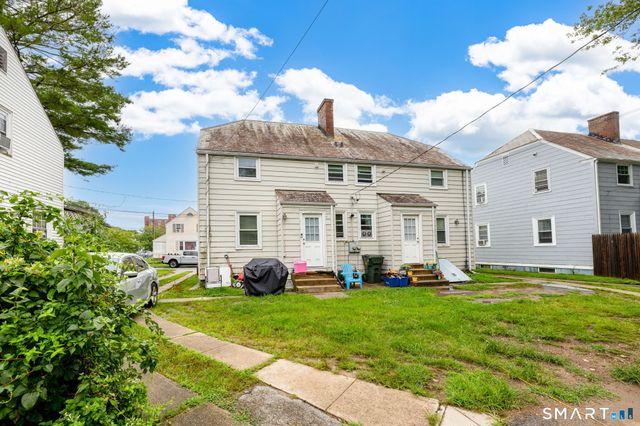 11 Colver Street, New London, CT 06320