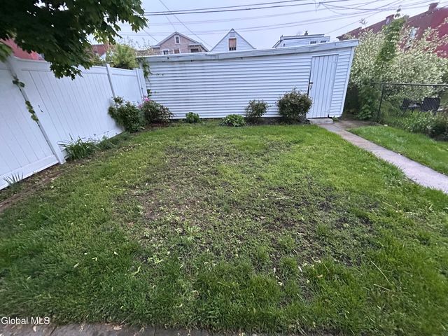 1816 4th Avenue, Watervliet, NY 12189