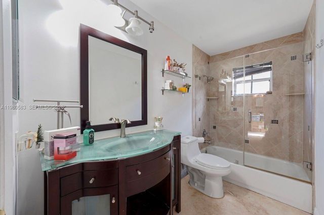 1400 Meadows Blvd 0, Weston, FL 33327