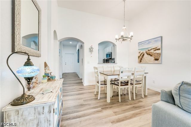 7863 Lake Sawgrass LOOP 5512, Fort Myers, FL 33907