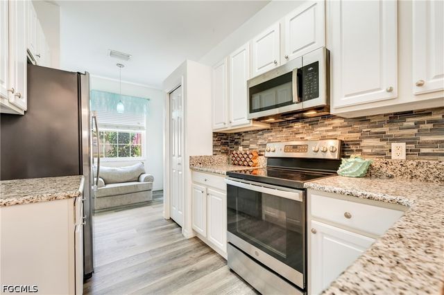 7863 Lake Sawgrass LOOP 5512, Fort Myers, FL 33907