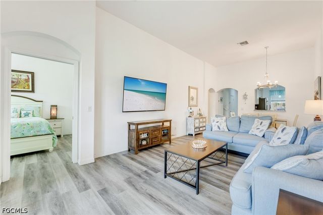 7863 Lake Sawgrass LOOP 5512, Fort Myers, FL 33907