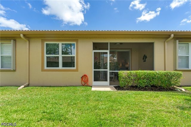 7863 Lake Sawgrass LOOP 5512, Fort Myers, FL 33907