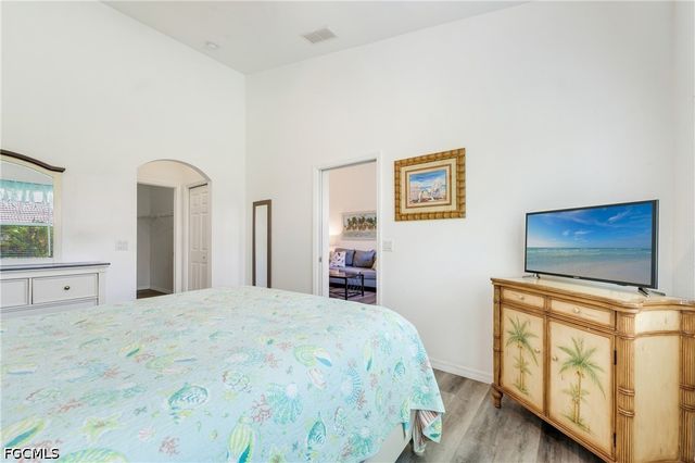 7863 Lake Sawgrass LOOP 5512, Fort Myers, FL 33907