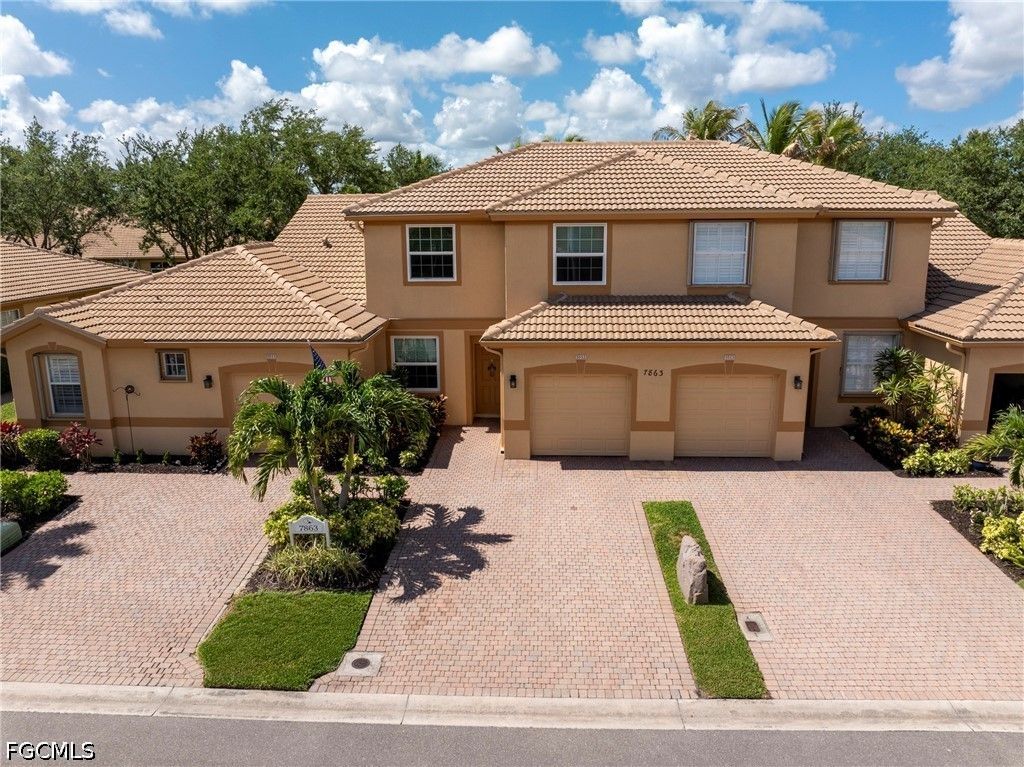 7863 Lake Sawgrass LOOP 5512, Fort Myers, FL 33907