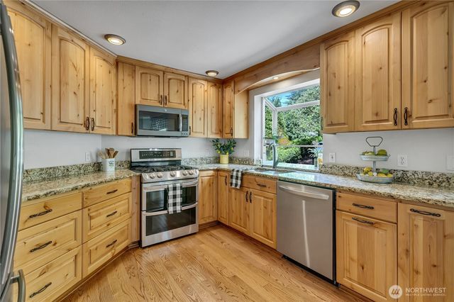 13013 109th Street Ct E, Puyallup, WA 98374