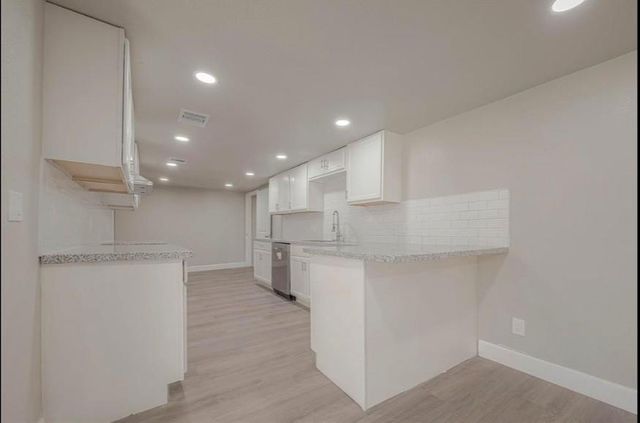 2812 Fisher Hill, Baytown, TX 77520