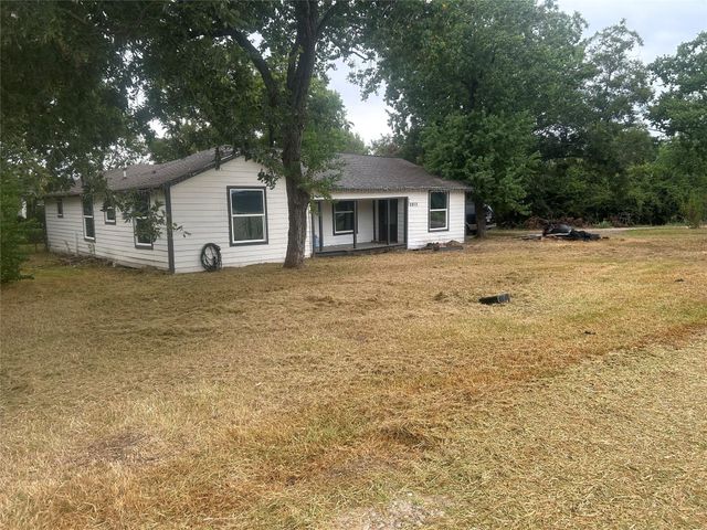 2812 Fisher Hill, Baytown, TX 77520