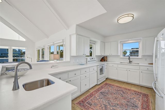 3401 Jolly Roger, Galveston, TX 77554