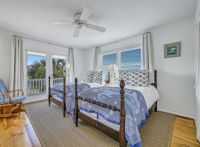 3401 Jolly Roger, Galveston, TX 77554