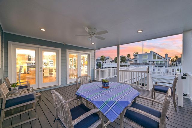 3401 Jolly Roger, Galveston, TX 77554