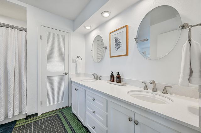 3401 Jolly Roger, Galveston, TX 77554