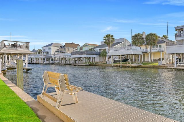 3401 Jolly Roger, Galveston, TX 77554