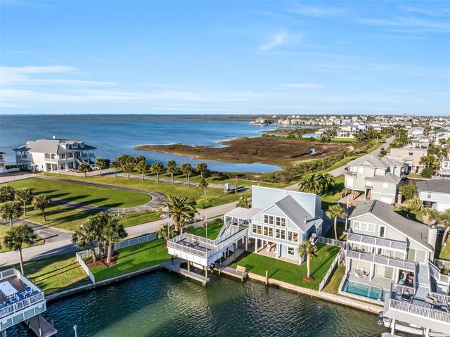 3401 Jolly Roger, Galveston, TX 77554