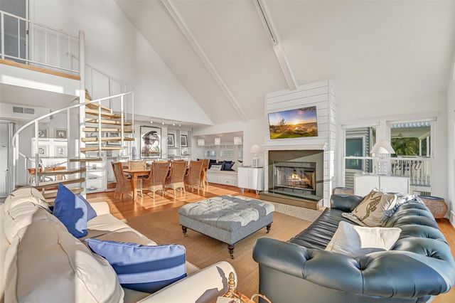 3401 Jolly Roger, Galveston, TX 77554