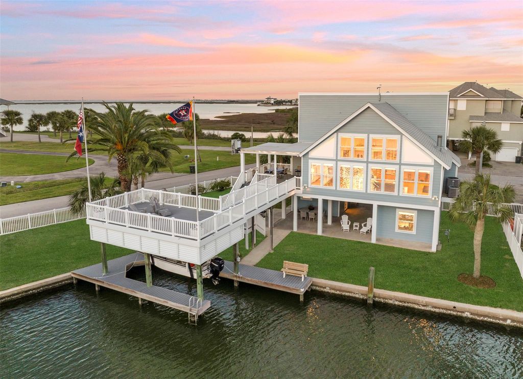 3401 Jolly Roger, Galveston, TX 77554