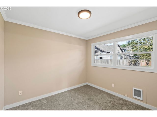 5004 Se 99TH Ave, Portland, OR 97266