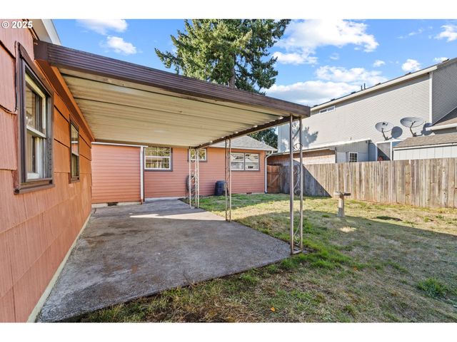 5004 Se 99TH Ave, Portland, OR 97266