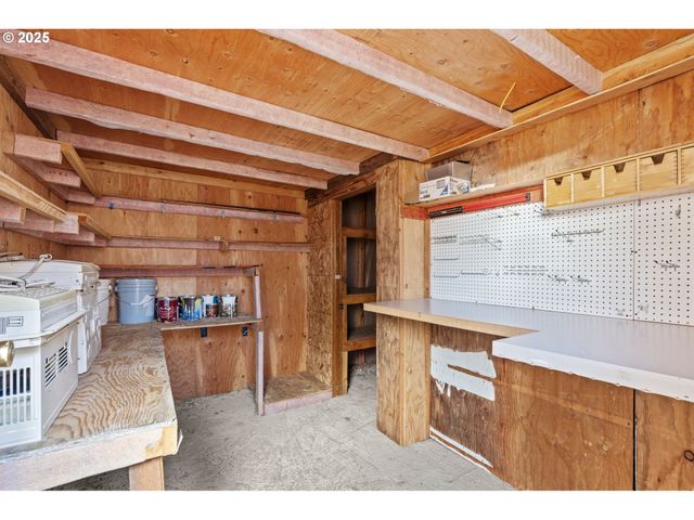 5004 Se 99TH Ave, Portland, OR 97266