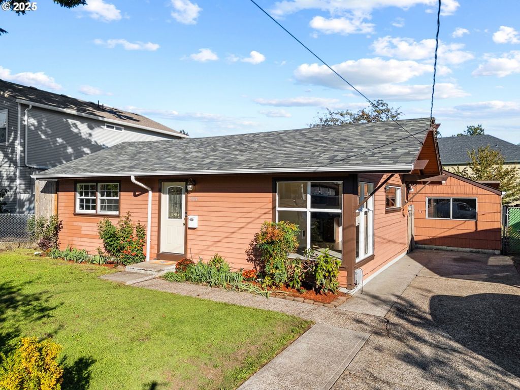 5004 Se 99TH Ave, Portland, OR 97266