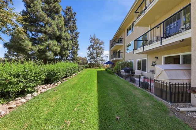 3364 Punta Alta, Laguna Woods, CA 92637