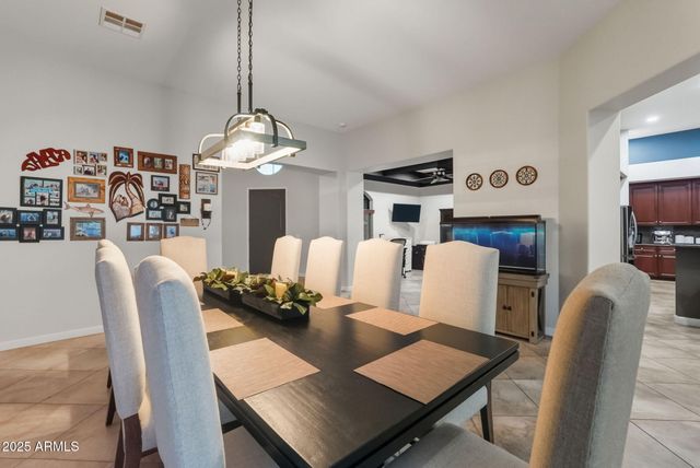 18332 W MONTEBELLO Avenue, Litchfield Park, AZ 85340