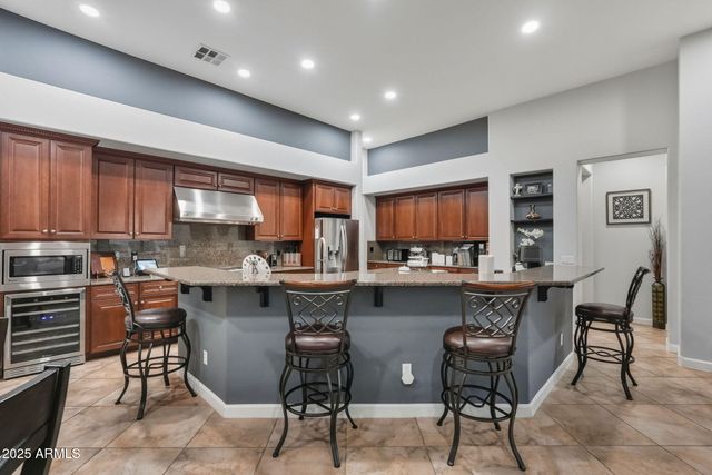 18332 W MONTEBELLO Avenue, Litchfield Park, AZ 85340