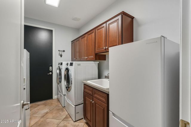 18332 W MONTEBELLO Avenue, Litchfield Park, AZ 85340