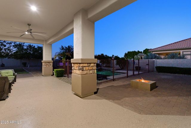 18332 W MONTEBELLO Avenue, Litchfield Park, AZ 85340