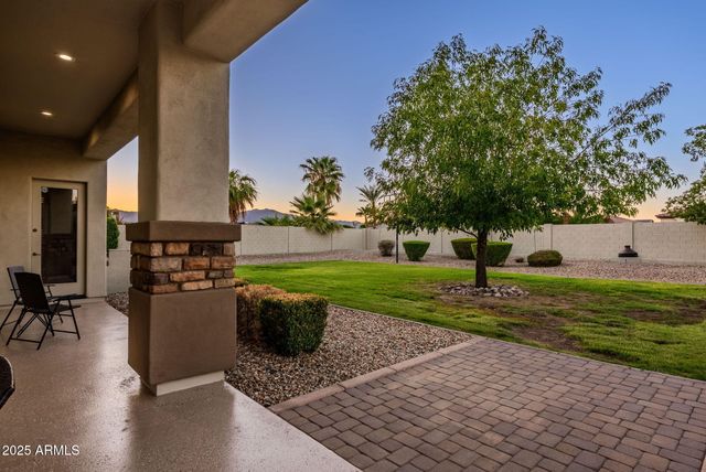 18332 W MONTEBELLO Avenue, Litchfield Park, AZ 85340