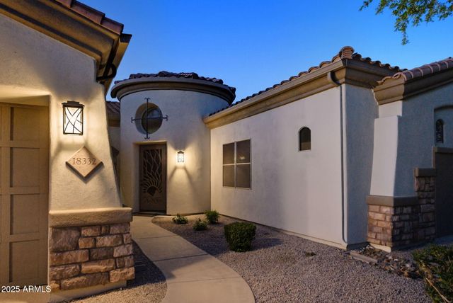 18332 W MONTEBELLO Avenue, Litchfield Park, AZ 85340