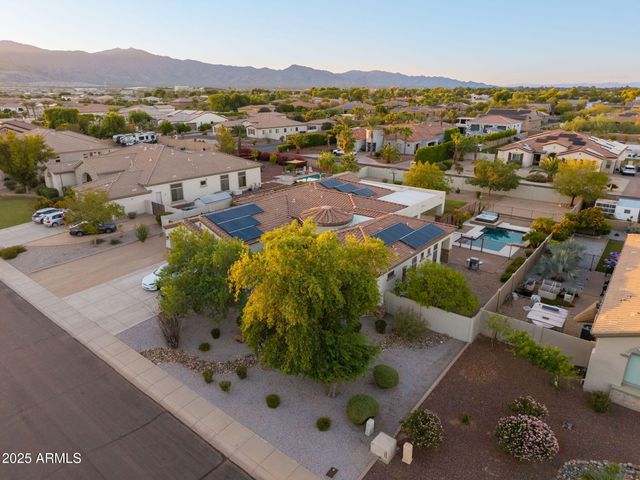 18332 W MONTEBELLO Avenue, Litchfield Park, AZ 85340