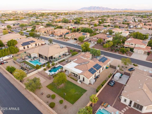 18332 W MONTEBELLO Avenue, Litchfield Park, AZ 85340