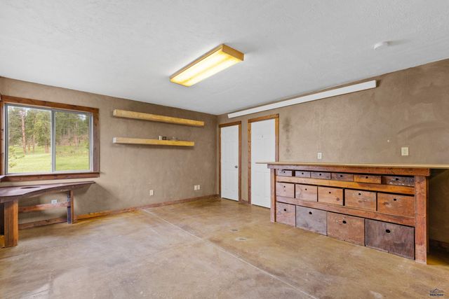 22600 JENNY GULCH RD, Rapid City, SD 57702