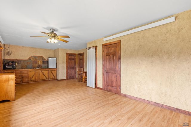 22600 JENNY GULCH RD, Rapid City, SD 57702