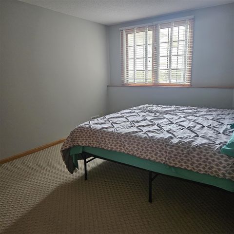 753 Tournament Circle, Norton Shores, MI 49444