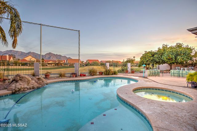 11018 N Mountain Breeze Drive Drive, Tucson, AZ 85737