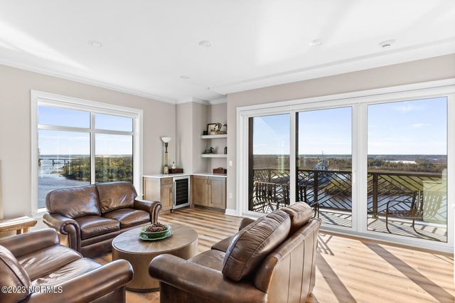 240 N Water Street 1252, Wilmington, NC 28401
