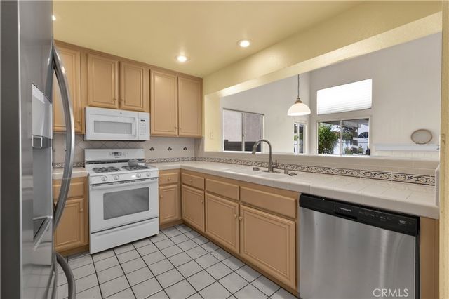 1182 Bel Air Court, Banning, CA 92220