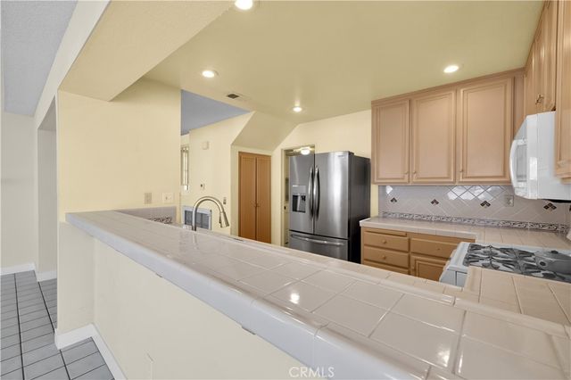 1182 Bel Air Court, Banning, CA 92220