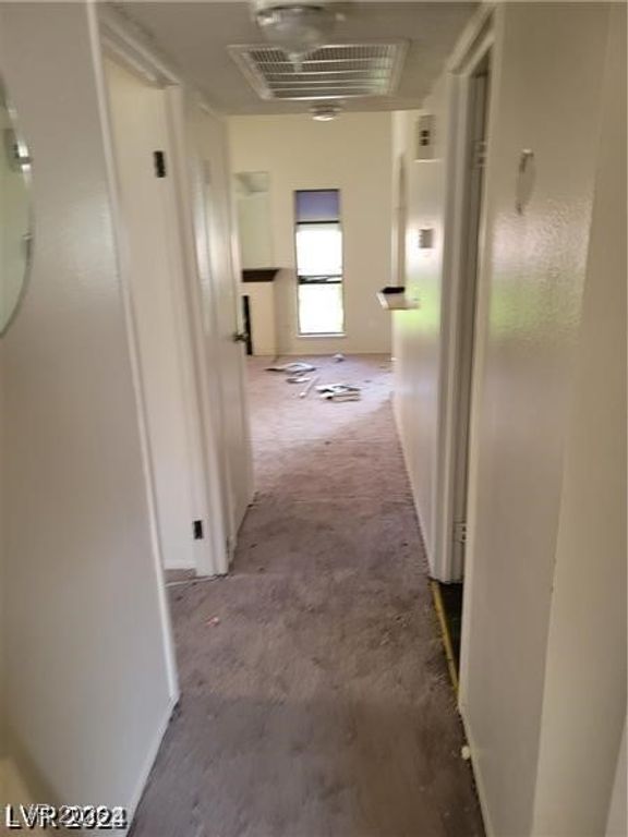 Image 11 of property listing at 4720 Obannon Drive D, Las Vegas, NV 89102