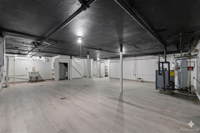 13910 Grandmont Avenue, Detroit, MI 48227