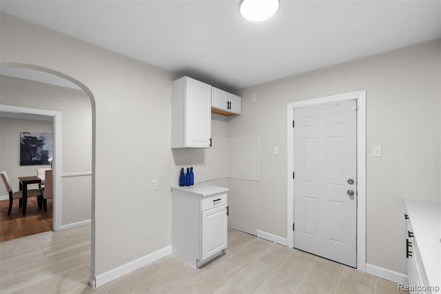 13910 Grandmont Avenue, Detroit, MI 48227